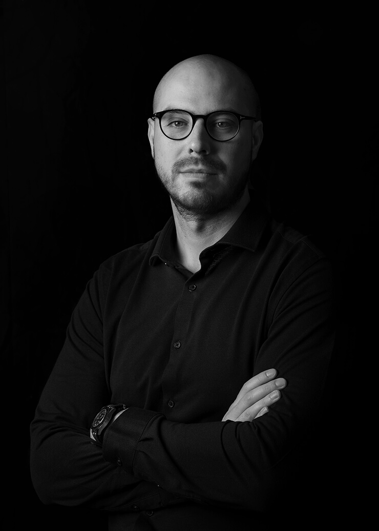 EDUARDO MARTINEZ